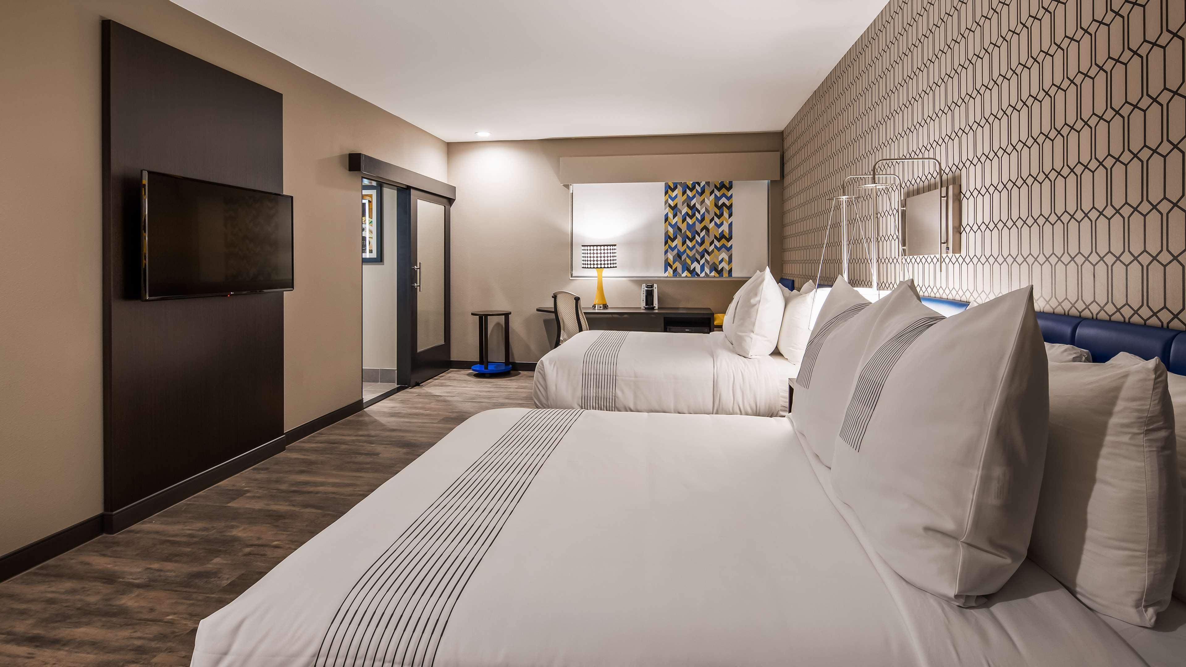 Glo Best Western Tulsa-Catoosa East Route 66 Экстерьер фото