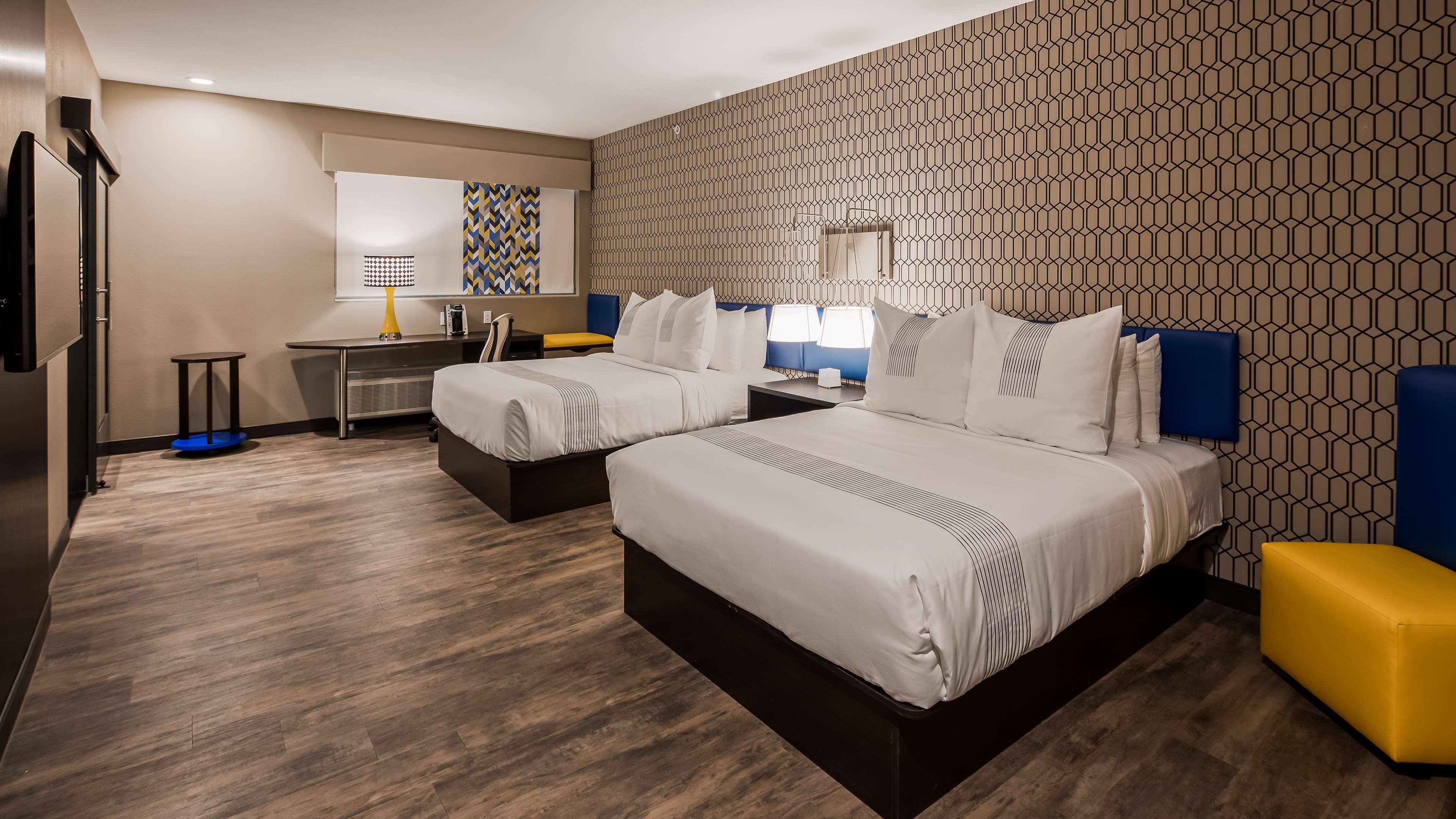 Glo Best Western Tulsa-Catoosa East Route 66 Экстерьер фото