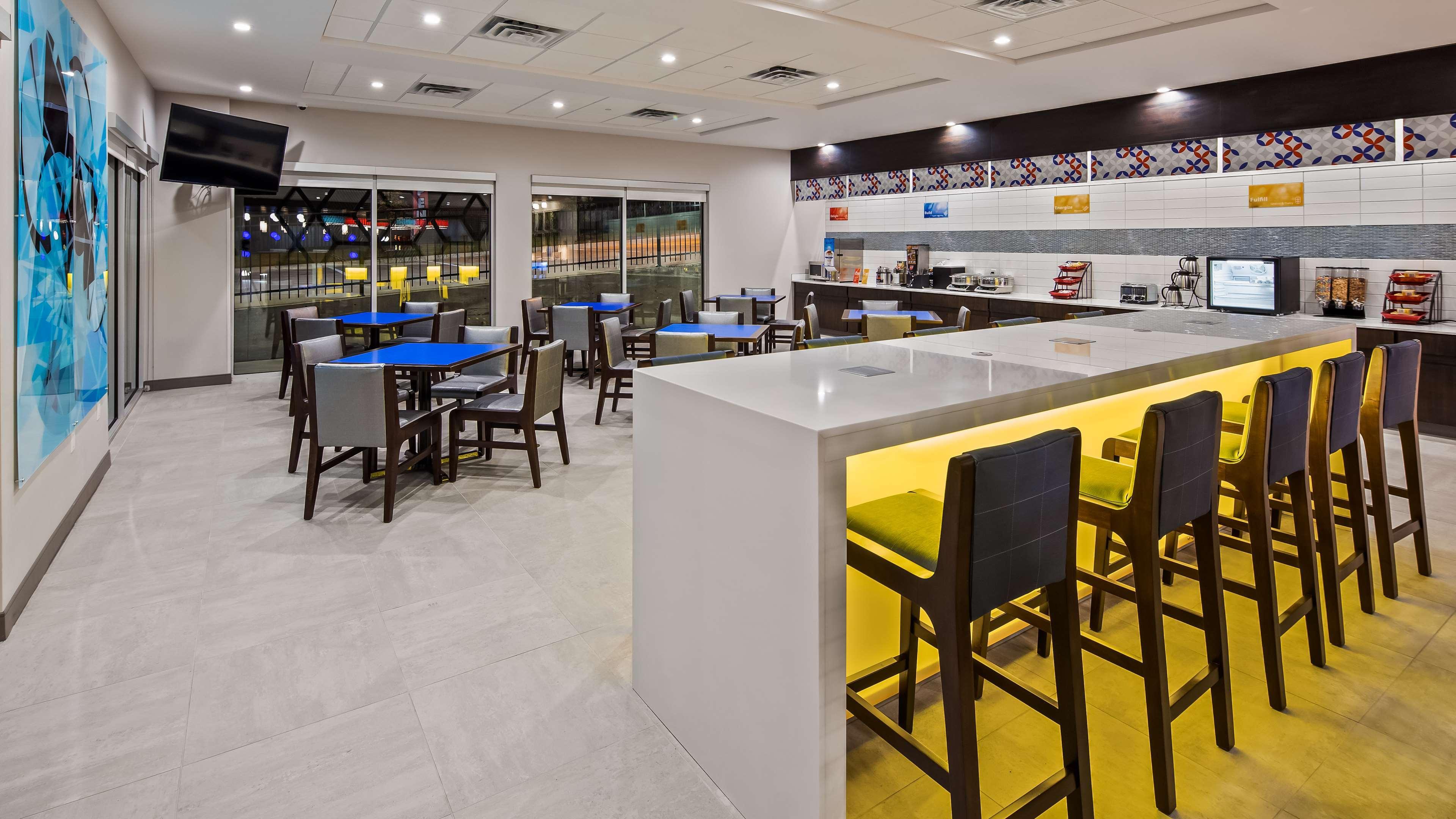 Glo Best Western Tulsa-Catoosa East Route 66 Экстерьер фото