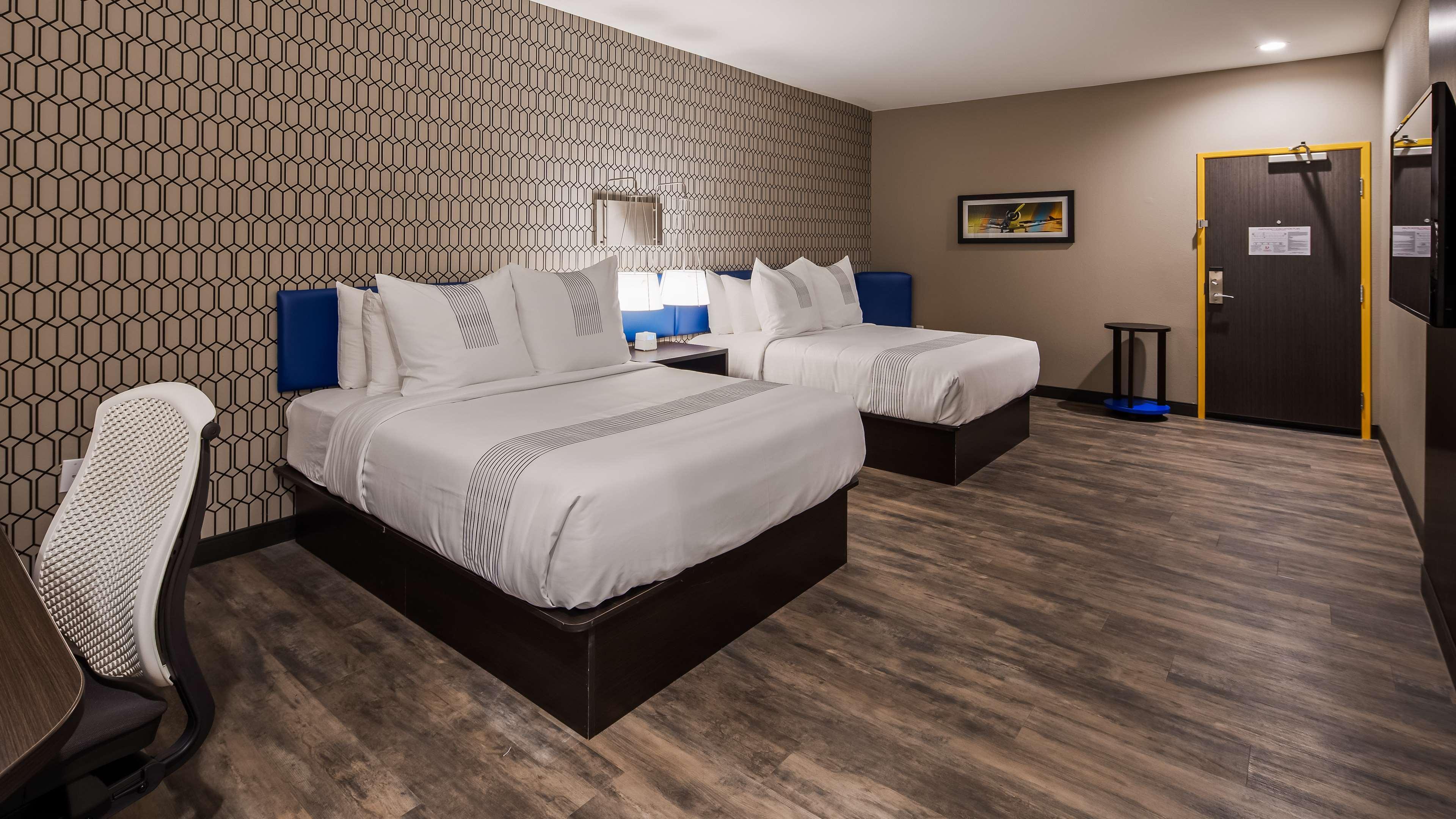 Glo Best Western Tulsa-Catoosa East Route 66 Экстерьер фото