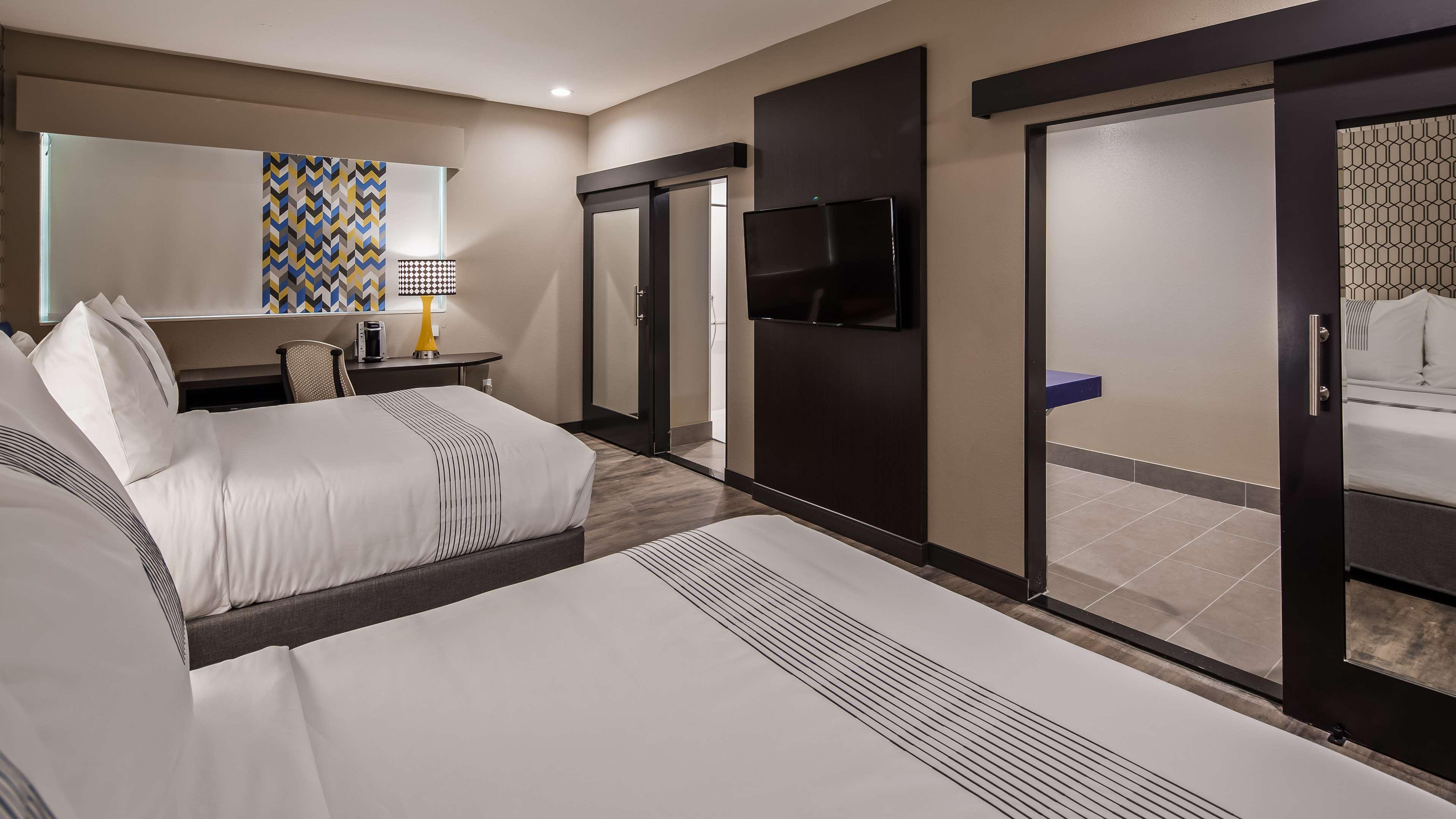 Glo Best Western Tulsa-Catoosa East Route 66 Экстерьер фото