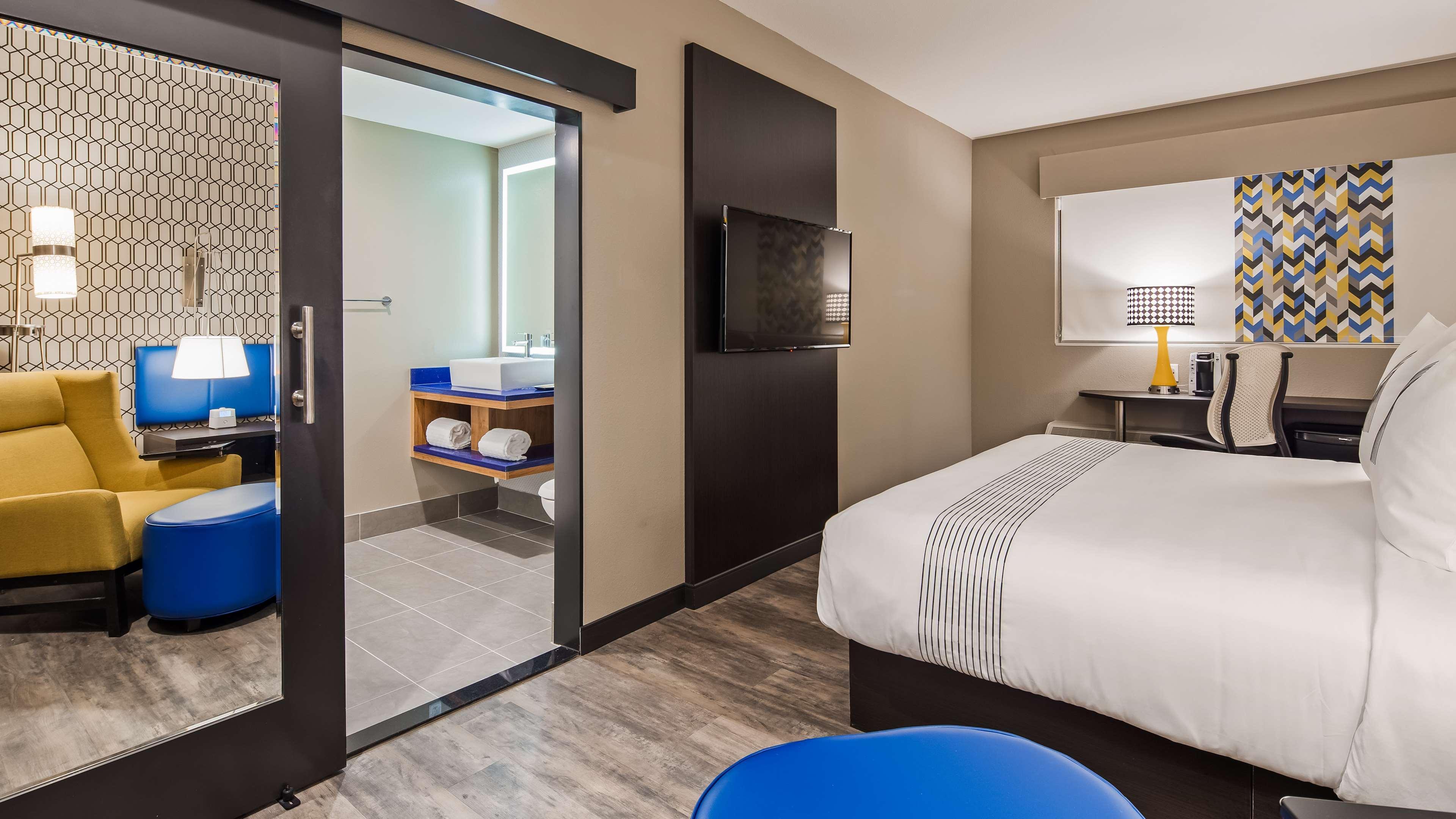 Glo Best Western Tulsa-Catoosa East Route 66 Экстерьер фото